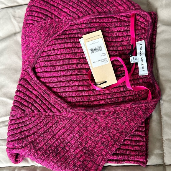 Rebecca Minkoff Cropped Sweater * PINK* Short Sleeve with V-Neck.!! - Picture 4 of 5